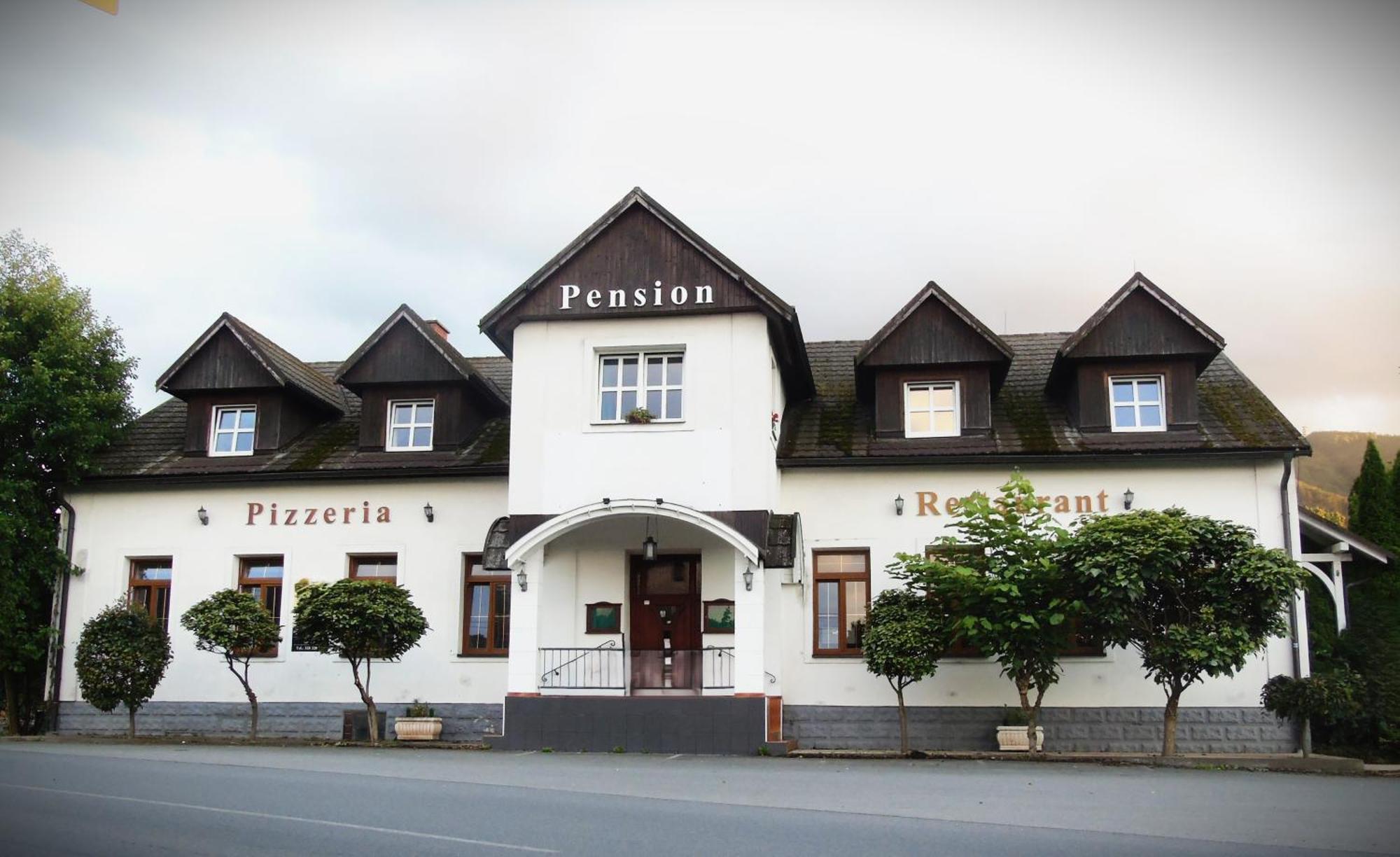 Toris Inn Trinec Buitenkant foto