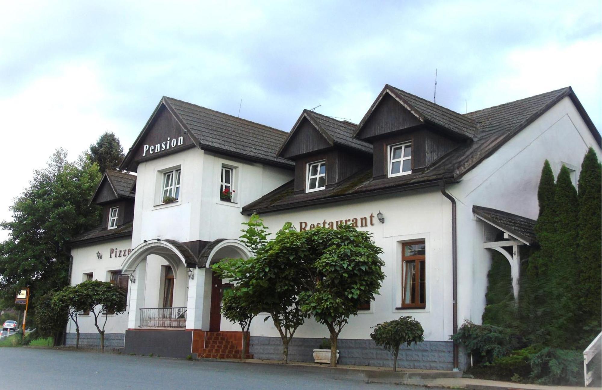Toris Inn Trinec Buitenkant foto