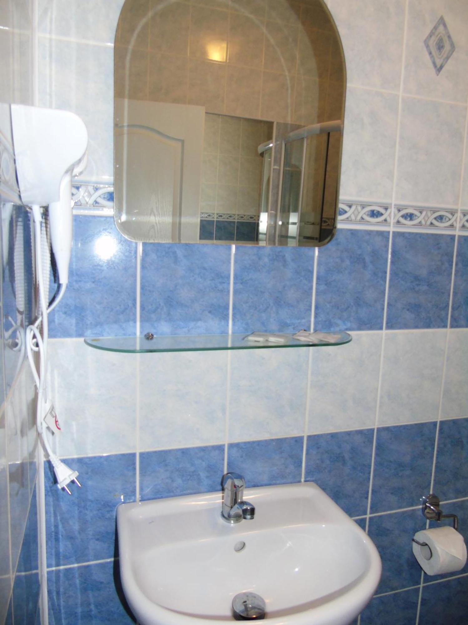 Toris Inn Trinec Buitenkant foto