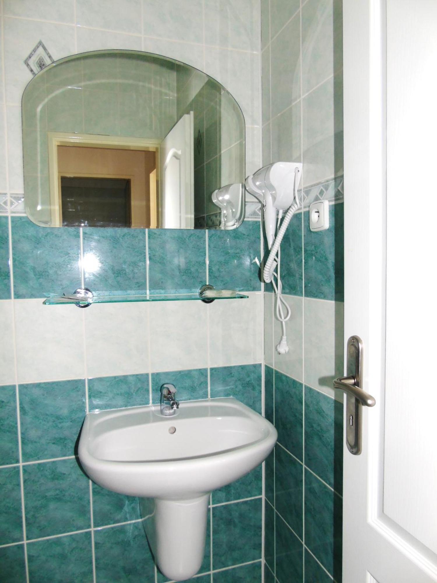 Toris Inn Trinec Buitenkant foto